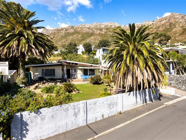 3 Bedroom House 3 Bedroom House