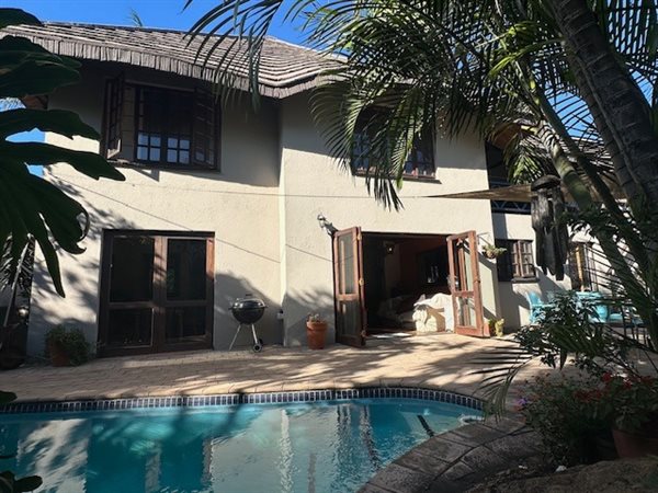 4 Bedroom House 4 Bedroom House