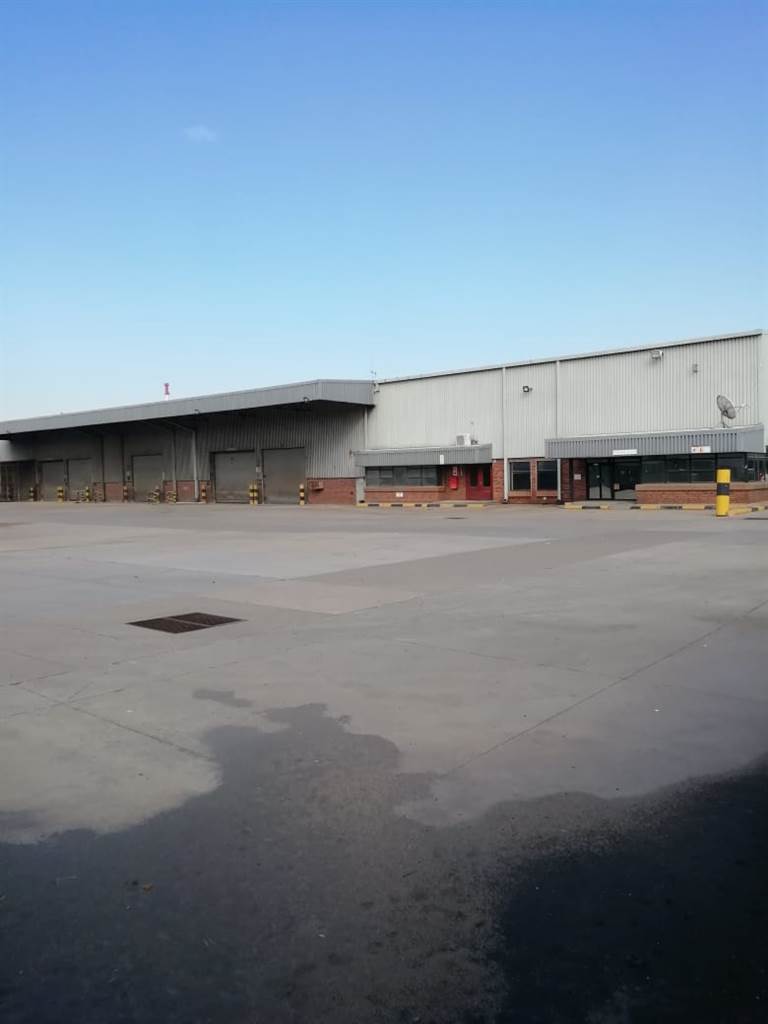 34878  m² Industrial space in Elandsfontein AH photo number 1