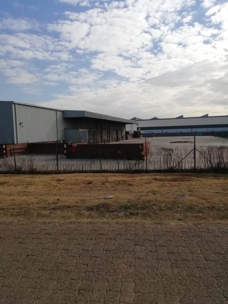 34878  m² Industrial space in Elandsfontein AH photo number 16