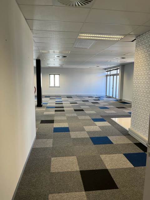 223  m² Office Space in Century City photo number 2