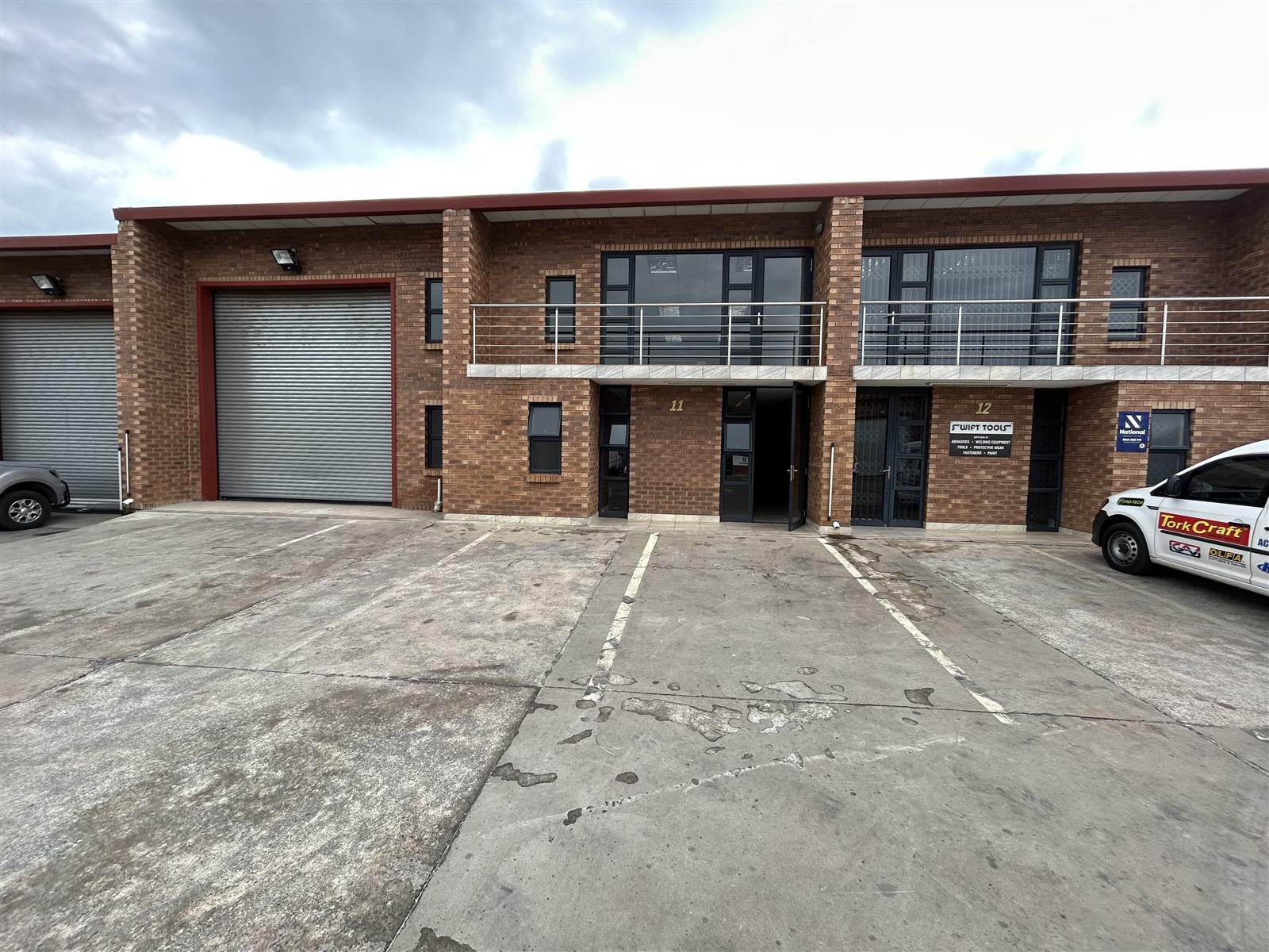 327  m² Industrial space in Clayville photo number 1