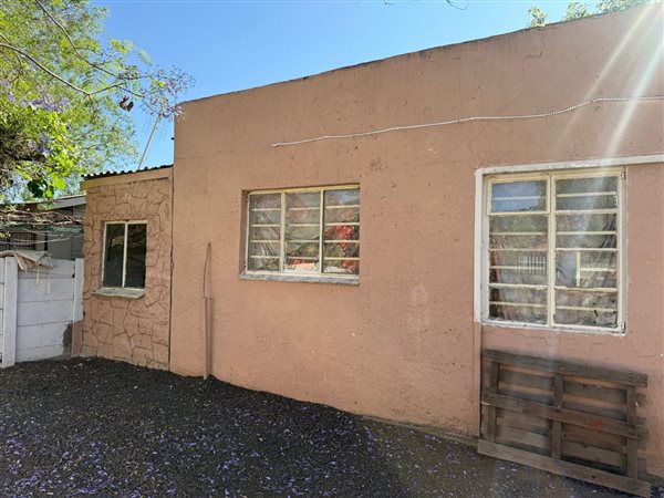 2 Bedroom House 2 Bedroom House