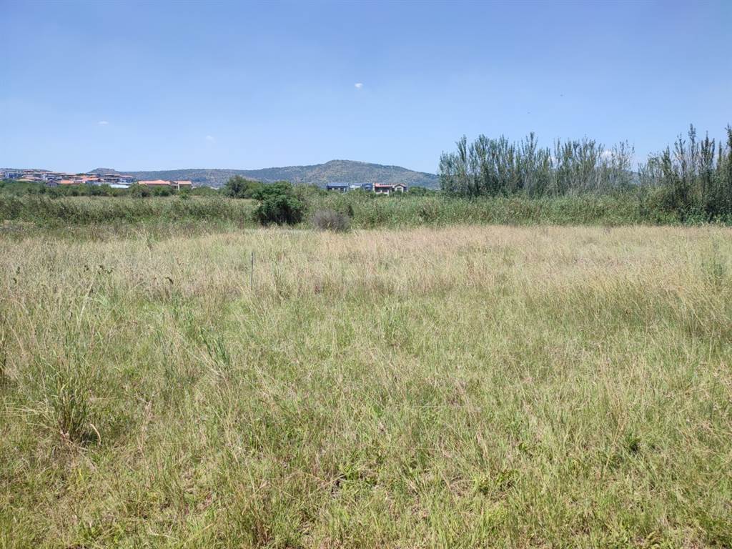 1452 m² Land available in Melodie photo number 1