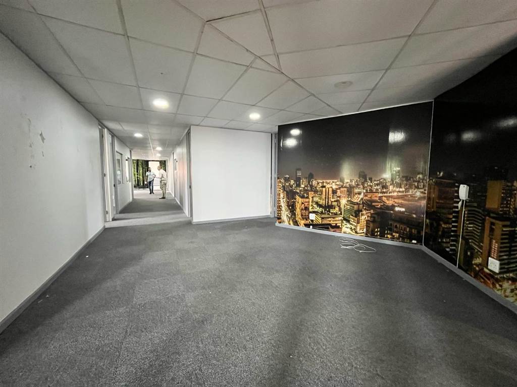 310  m² Commercial space in Fourways photo number 3