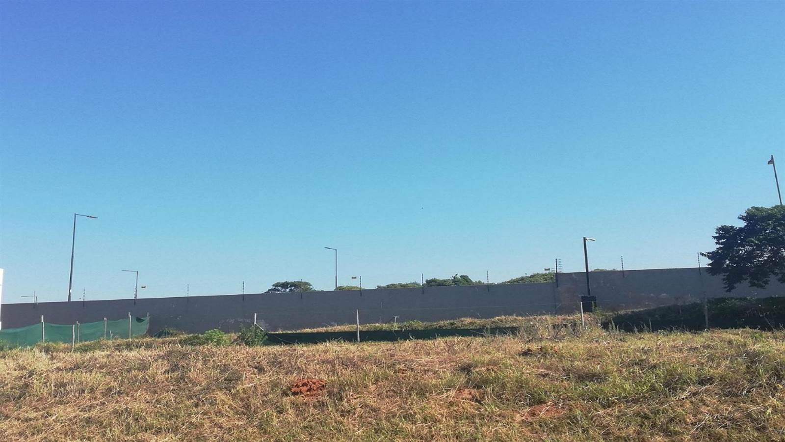 1011 m² Land available in Sibaya Precinct photo number 1
