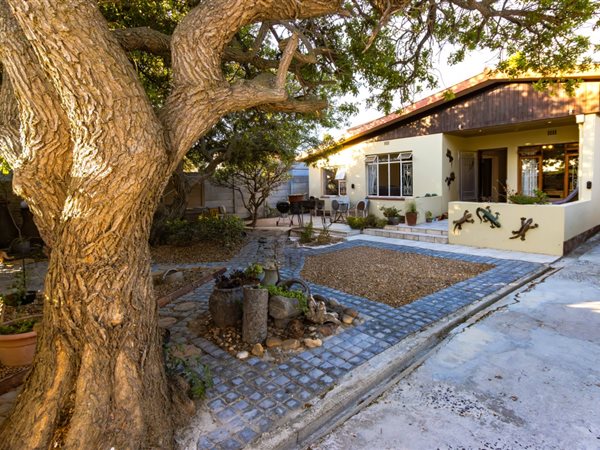 3 Bedroom House 3 Bedroom House