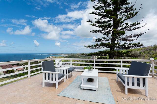 4 Bed House in Brenton on Sea photo number 9