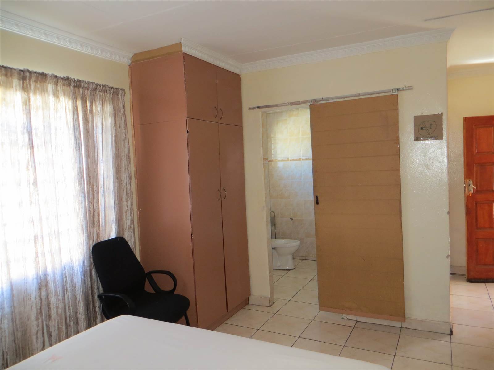 1 Bed House in Carletonville photo number 7