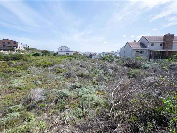 741 m² Land available in Suiderstrand