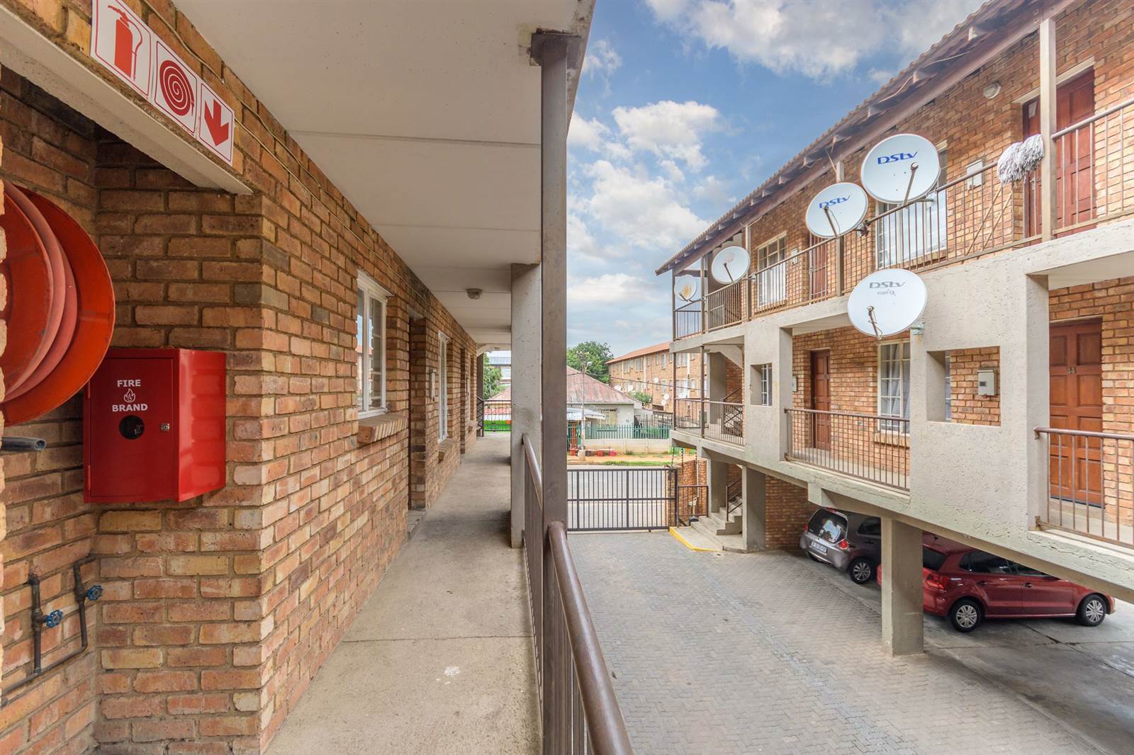 1 Bed Apartment in Kempton Park Central photo number 14