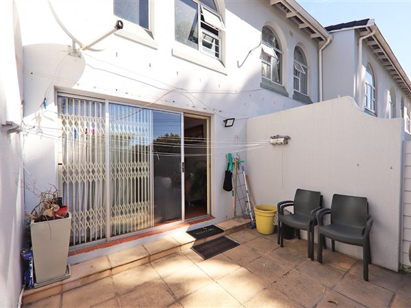 2 Bed Townhouse in Plumstead