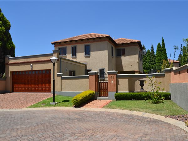 3 Bed Townhouse in Olympus Country Estate