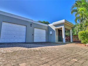 3 Bed House in Sunningdale