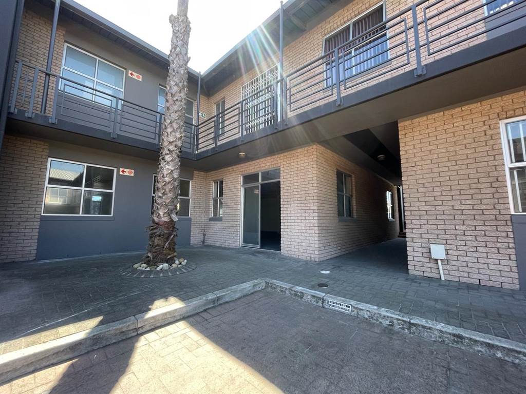 150  m² Commercial space in Milnerton Central photo number 22