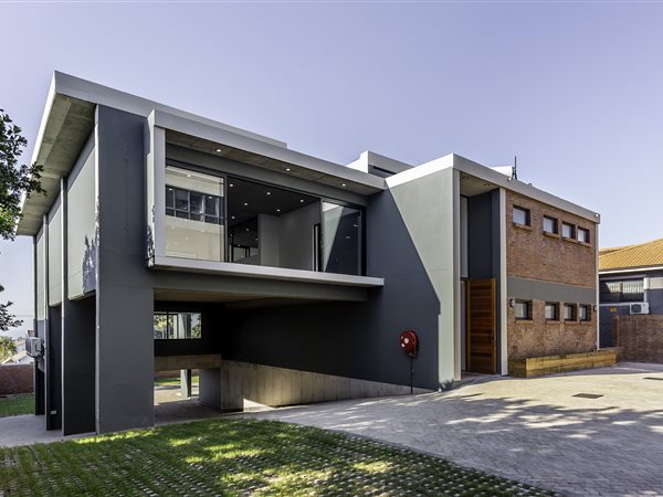 242  m² Commercial space in Durban North