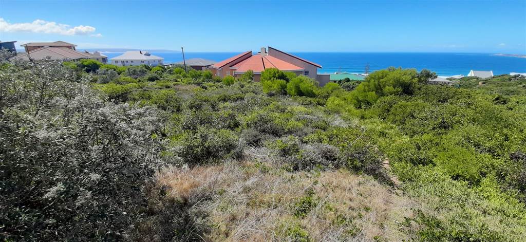 837 m² Land available in Boggomsbaai photo number 8