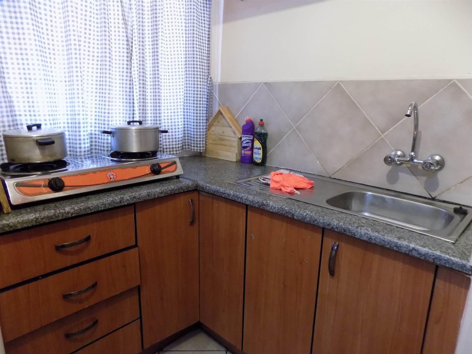 2 Bed Apartment in Randfontein Central photo number 4