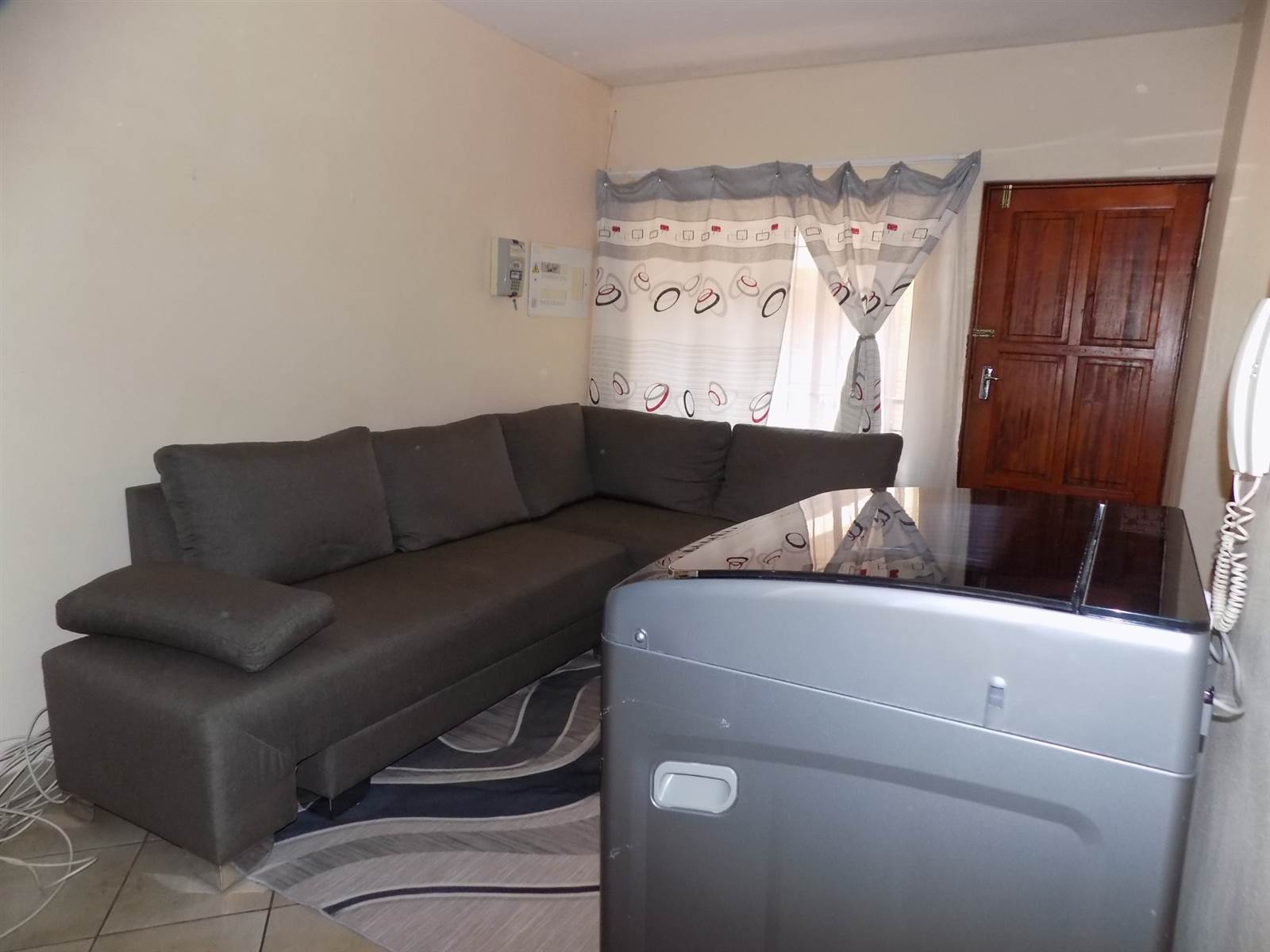 2 Bed Apartment in Randfontein Central photo number 13
