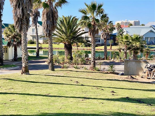 764 m² Land