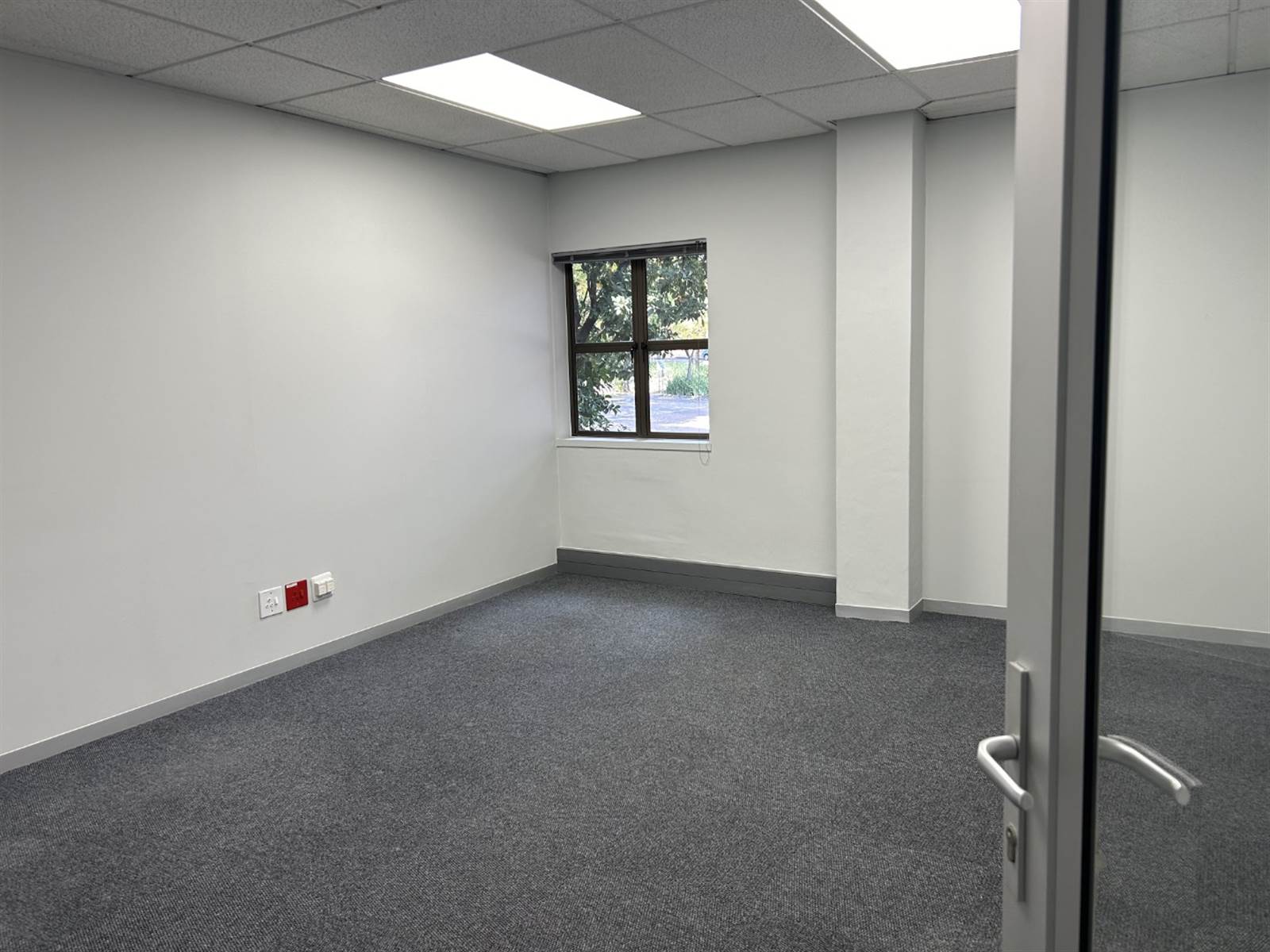 843  m² Commercial space in Woodmead photo number 7