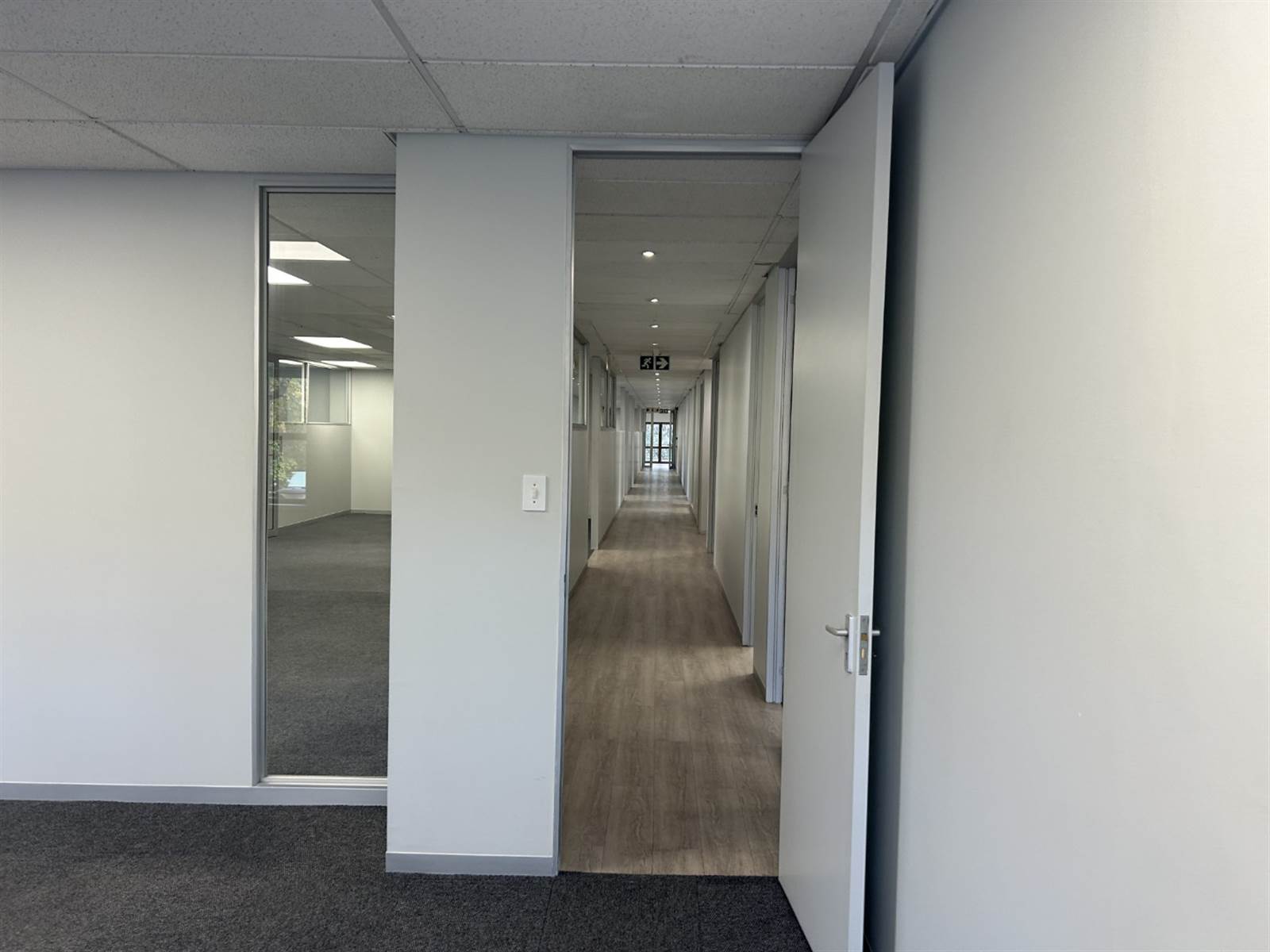 843  m² Commercial space in Woodmead photo number 23