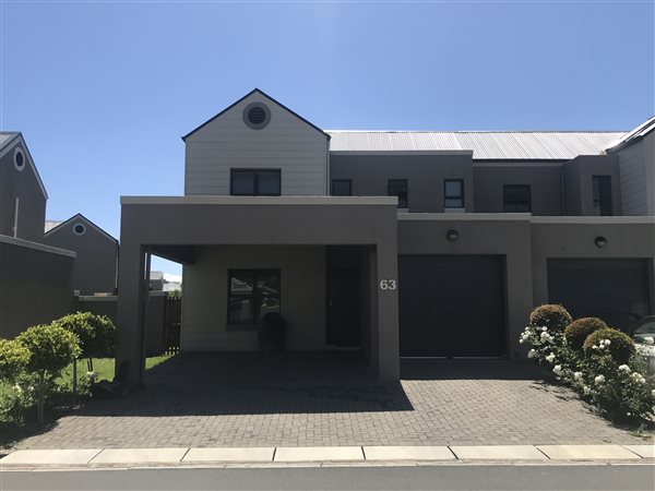 3 Bedroom Townhouse 3 Bedroom Townhouse
