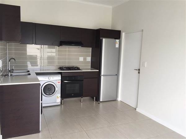 1 Bed Apartment in Greenstone Hill photo number 23