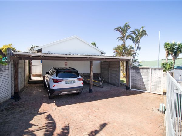 2 Bed Townhouse in Nahoon Valley Park