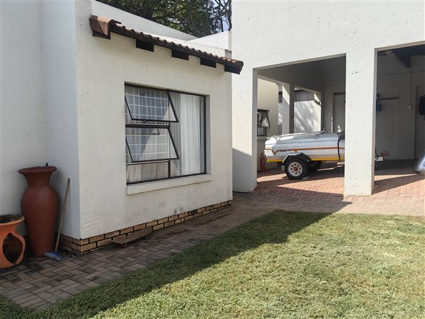 3 Bedroom House 3 Bedroom House