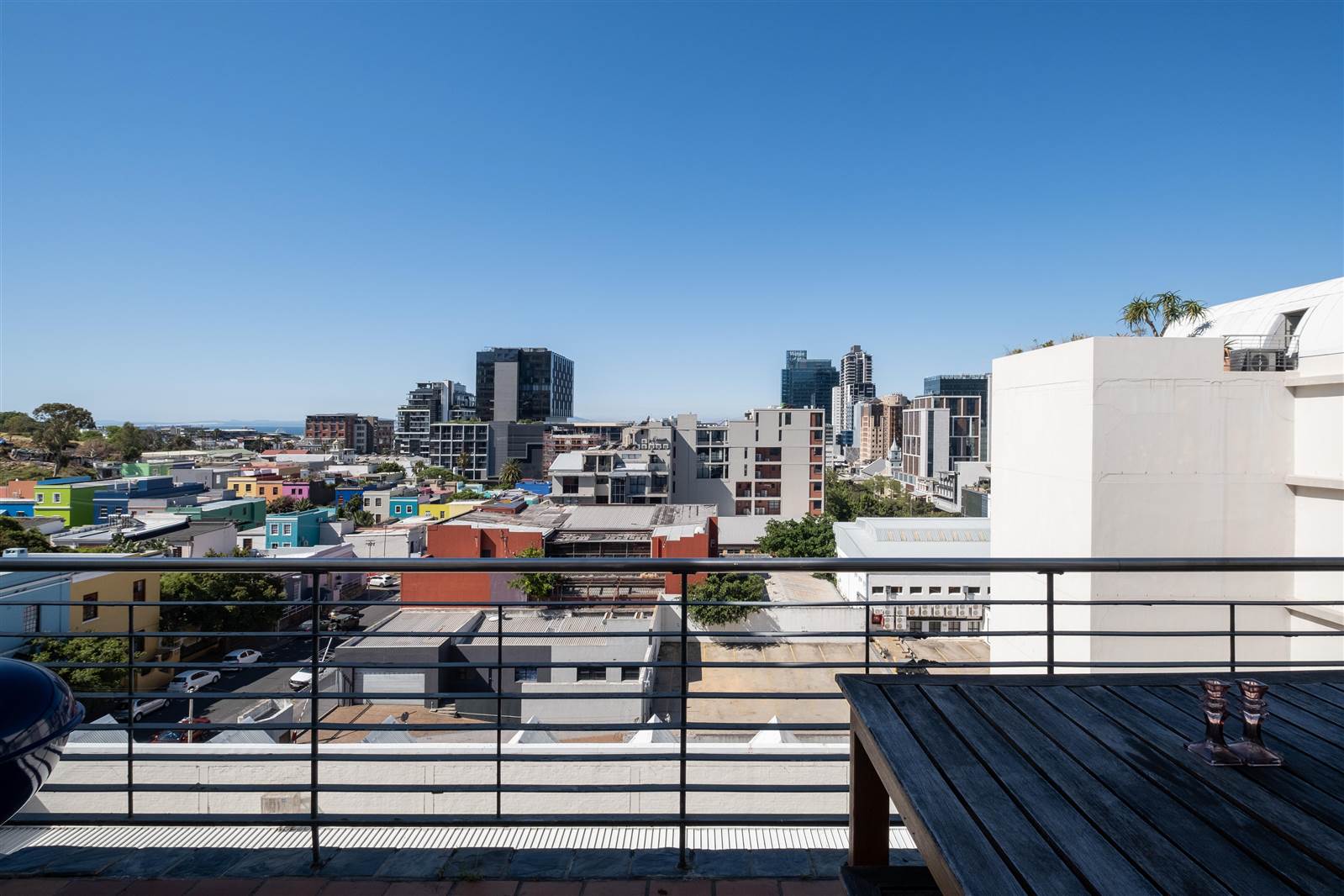 2 Bed Apartment in Cape Town City Centre photo number 22