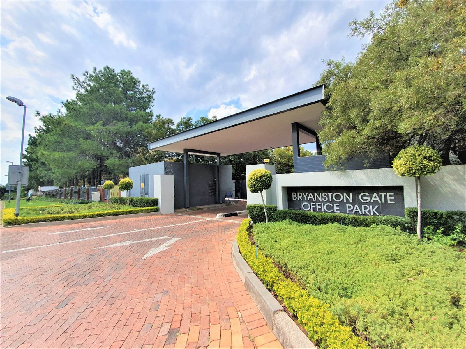 112  m² Office Space in Bryanston photo number 4