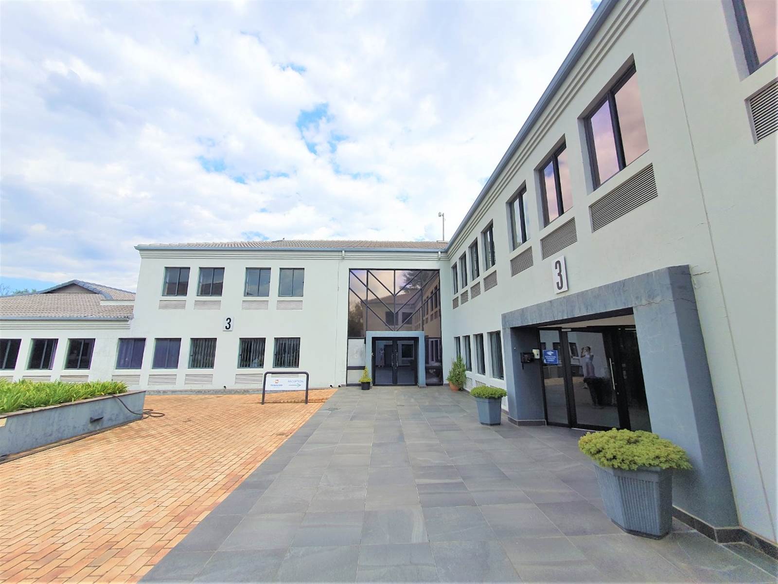 112  m² Office Space in Bryanston photo number 2