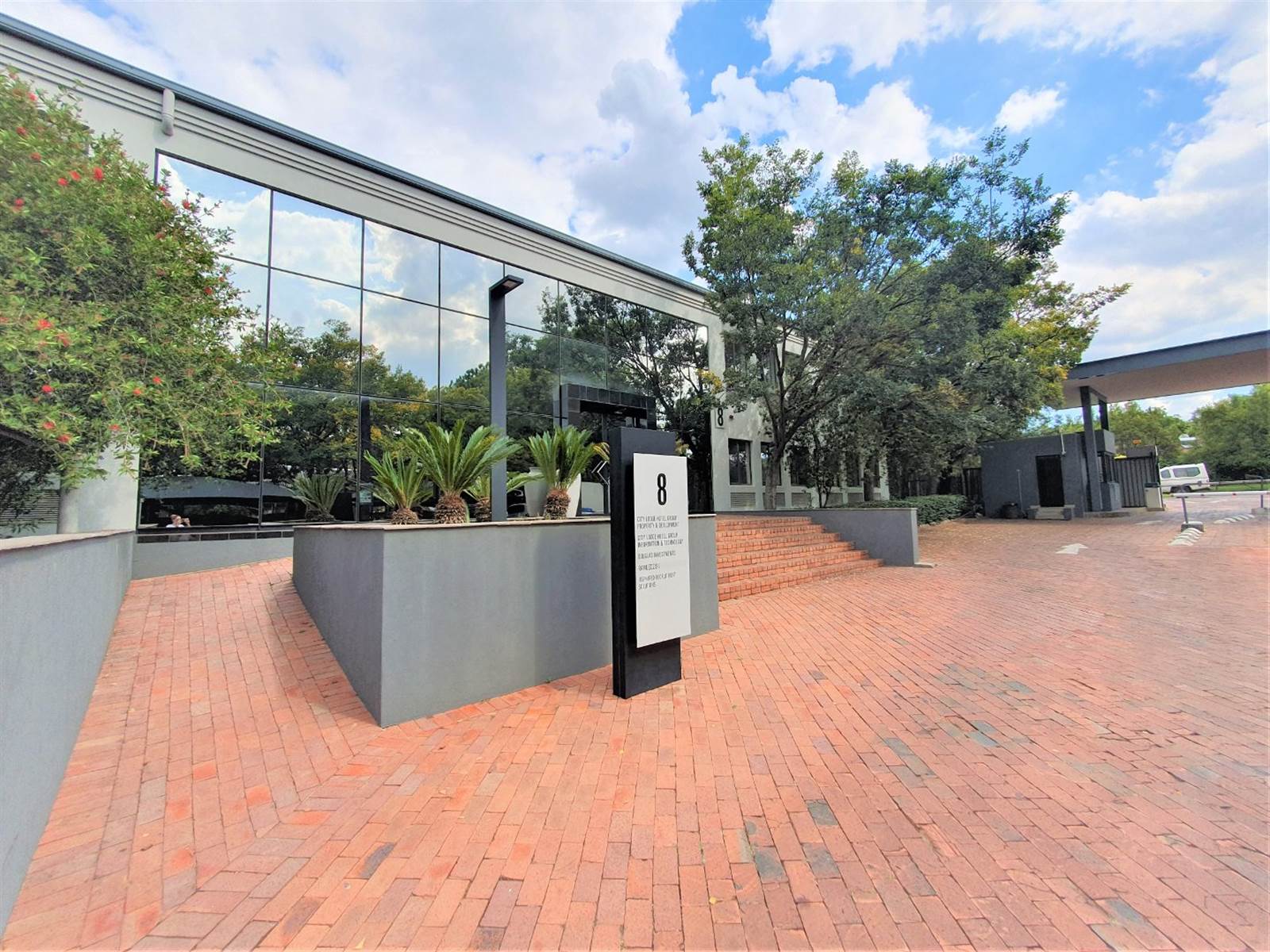 112  m² Office Space in Bryanston photo number 3