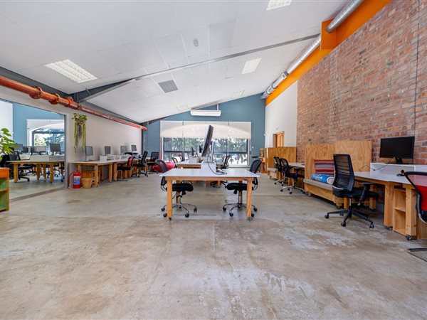 173  m² Office Space in Stellenbosch Central