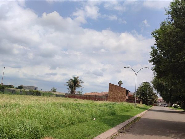 575 m² Land available in Actonville