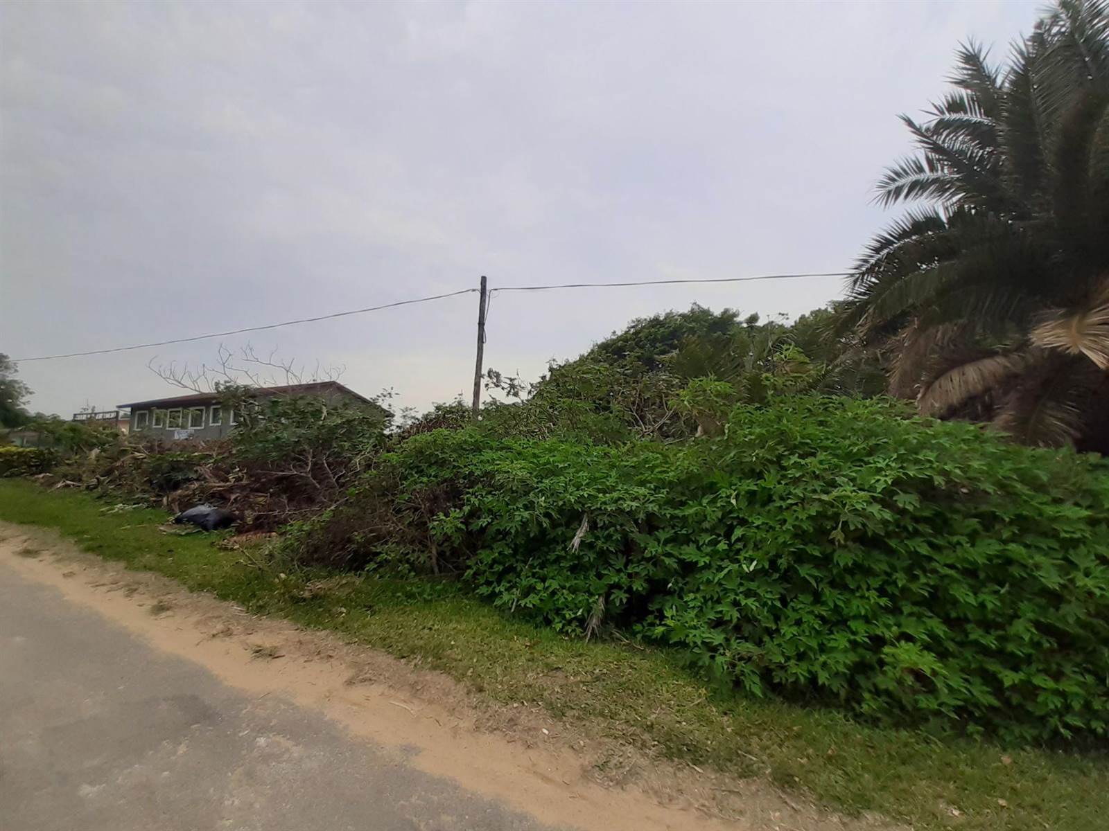 1055 m² Land available in Hibberdene photo number 4