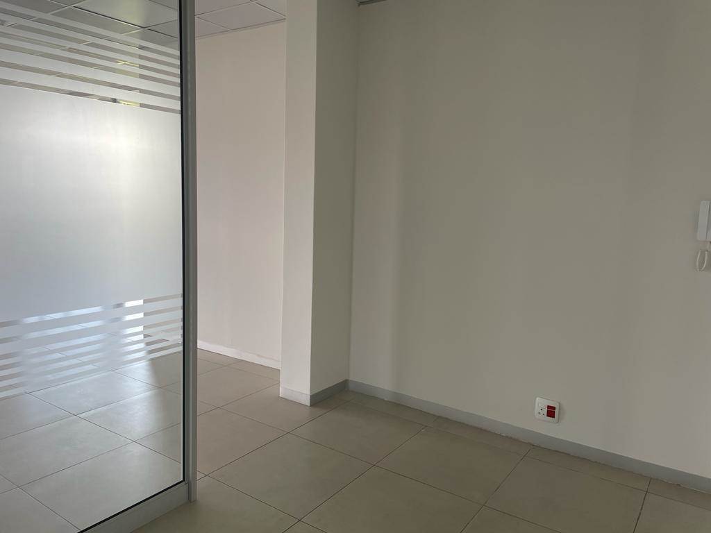 253.3  m² Commercial space in Carlswald photo number 7