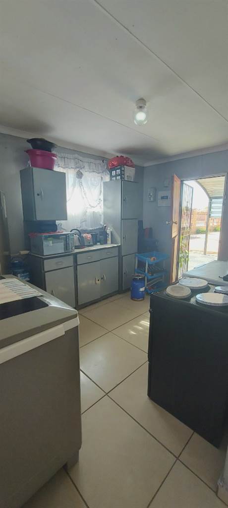 3 Bed House in Mmabatho unit 13 photo number 10