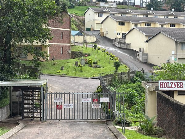 4 Bedroom Flat 4 Bedroom Flat