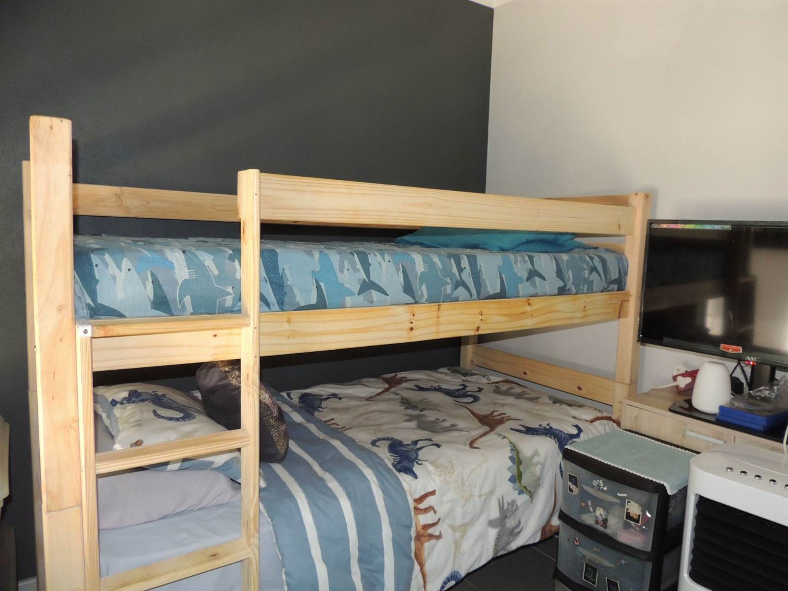 2 Bed Apartment in Umbogintwini photo number 16