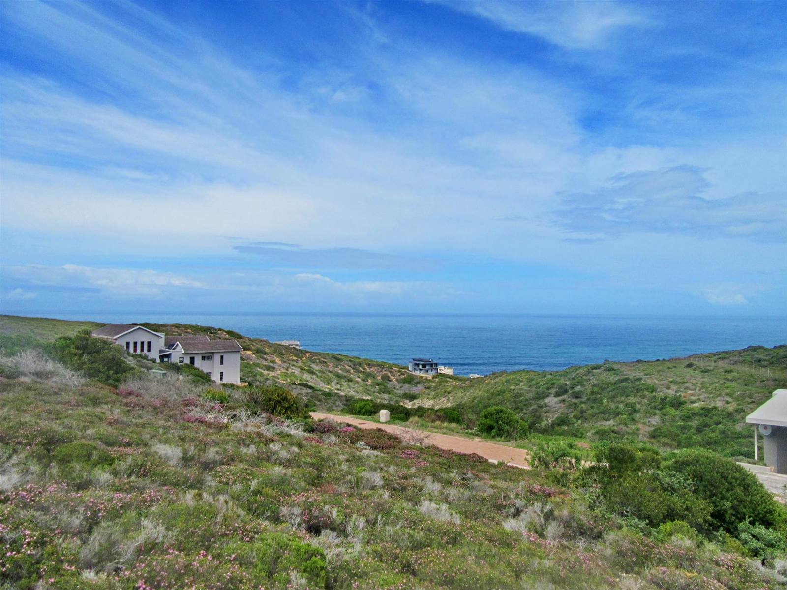 895 m² Land available in Pinnacle Point Golf Estate photo number 5