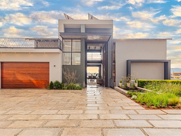 5 Bedroom House