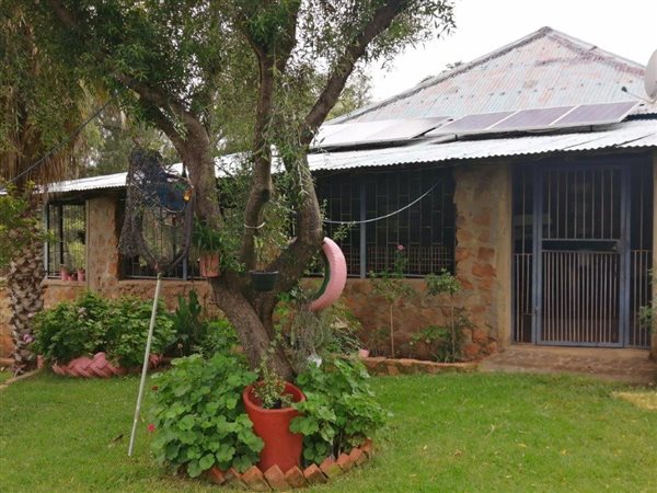 4.3 ha Smallholding 4.3 ha Smallholding