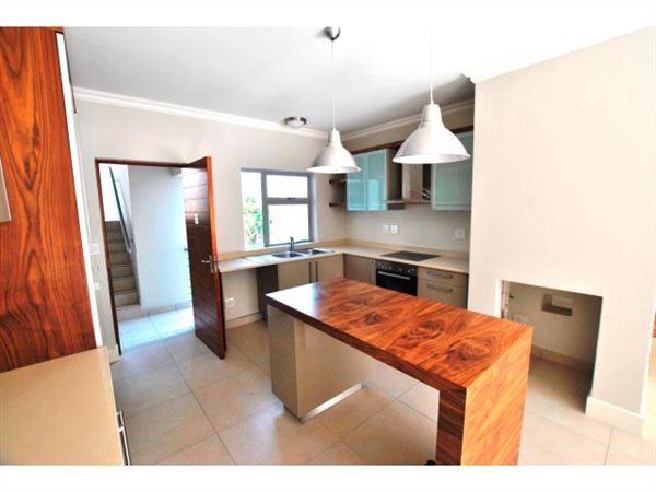 2 Bed Apartment in Wendywood