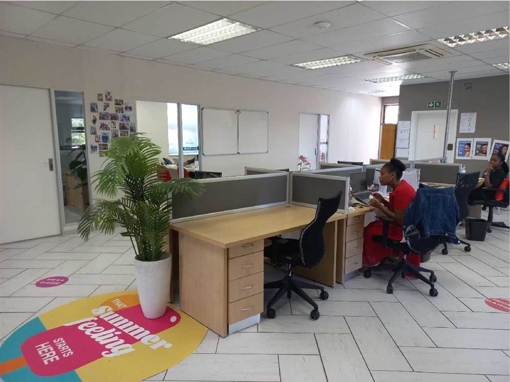 2739  m² Commercial space in Rivonia photo number 11