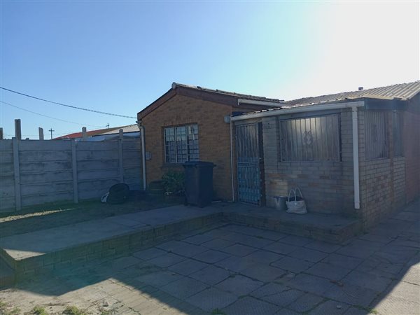 2 Bedroom House 2 Bedroom House