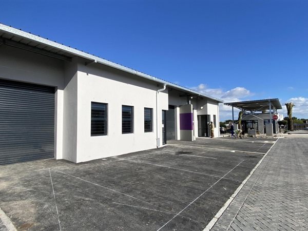 110  m² Industrial space