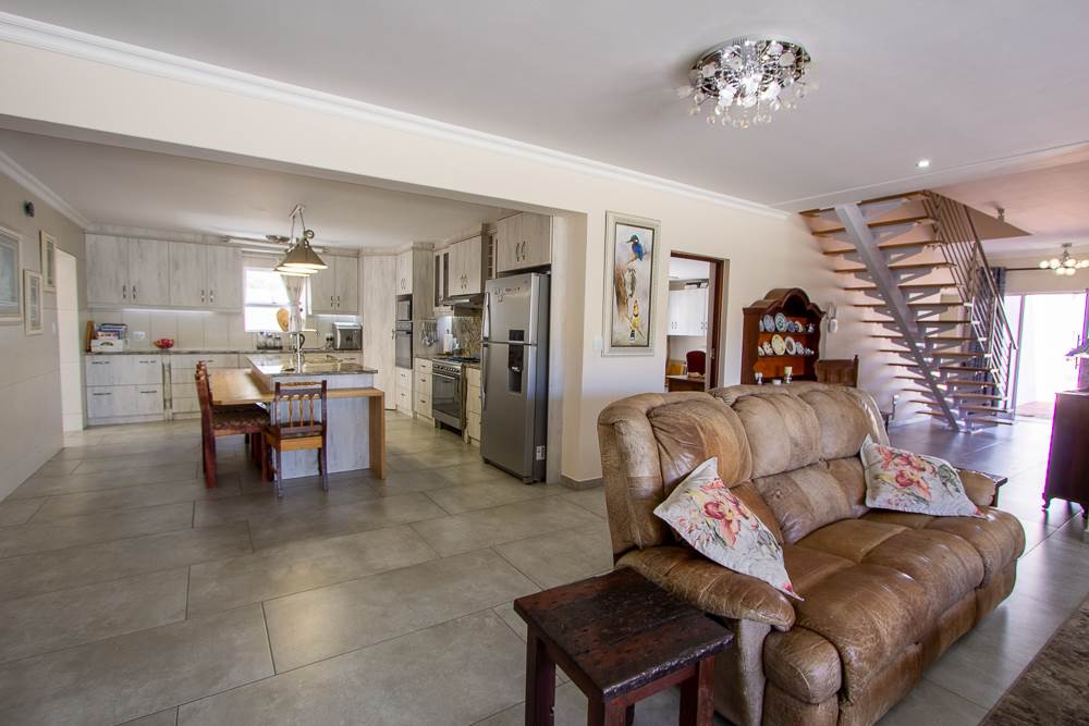 4 Bed House in Port Owen photo number 21