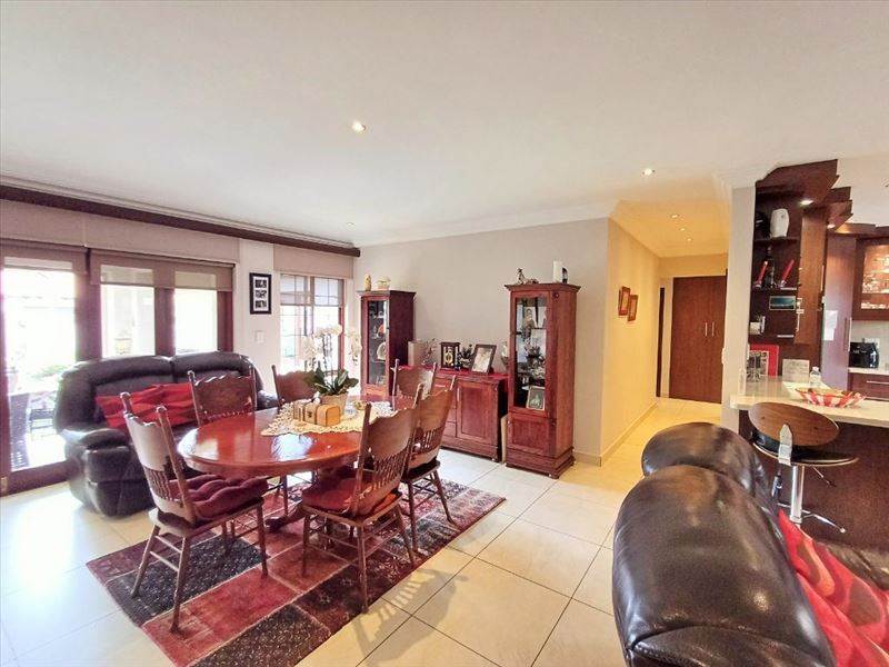 4 Bed Townhouse in Glen Marais photo number 8